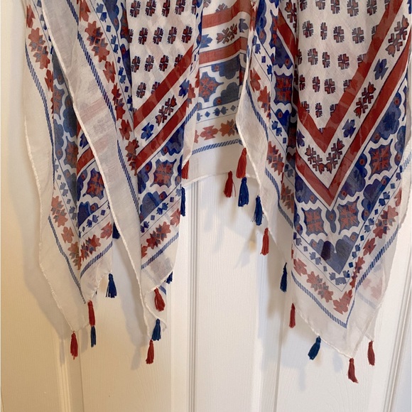 Express Printed Tassle Kimono - Picture 3 of 5